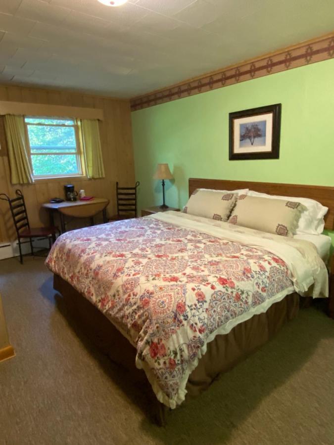 Royal Motel Ironwood Zewnętrze zdjęcie