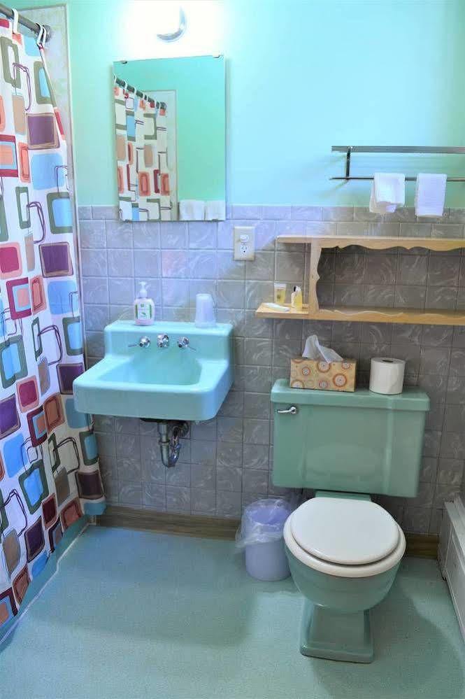 Royal Motel Ironwood Zewnętrze zdjęcie