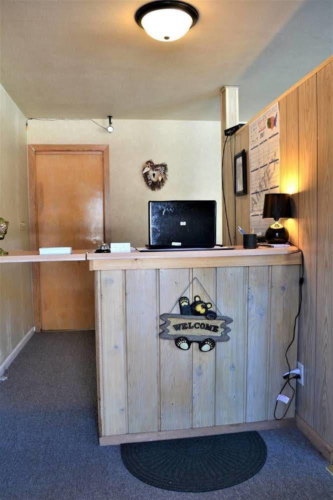 Royal Motel Ironwood Zewnętrze zdjęcie
