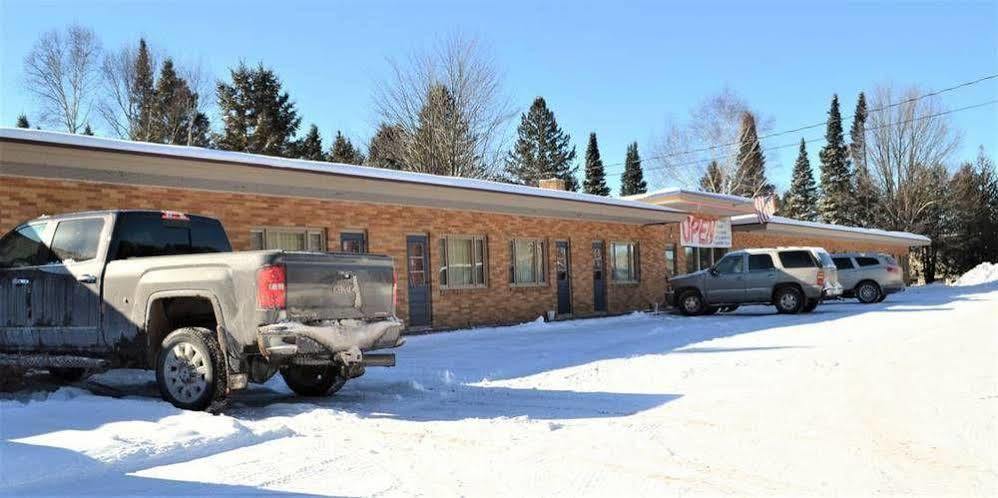 Royal Motel Ironwood Zewnętrze zdjęcie