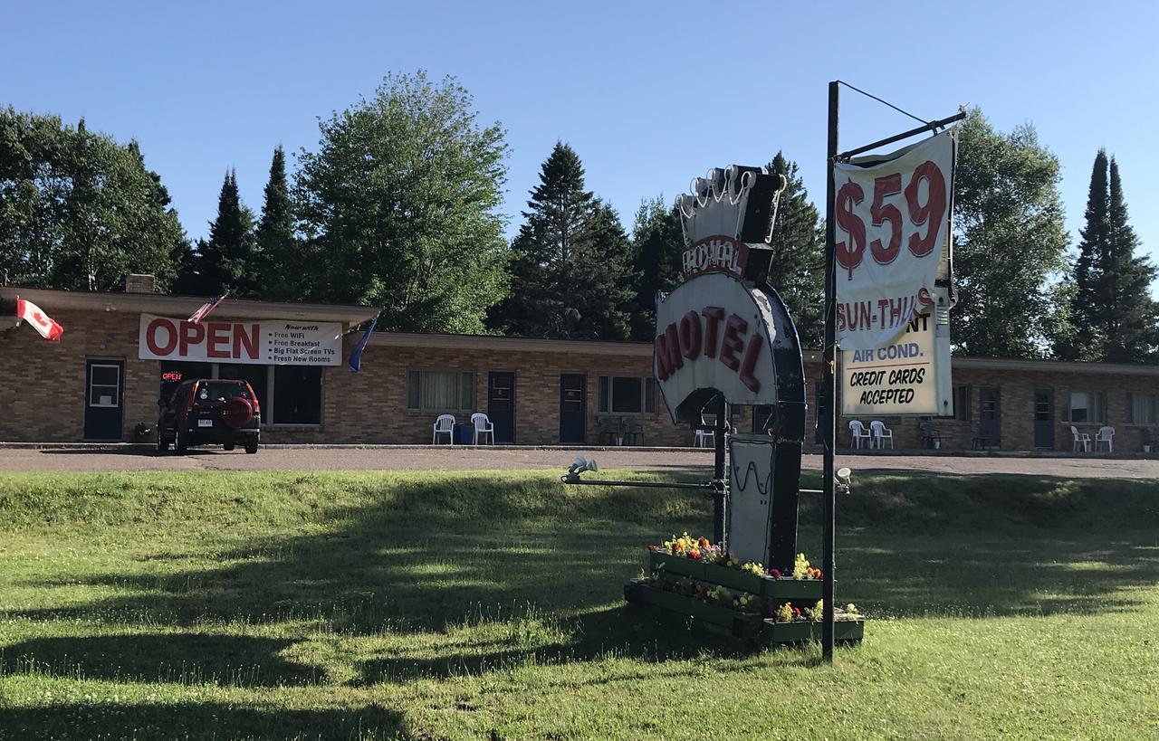 Royal Motel Ironwood Zewnętrze zdjęcie