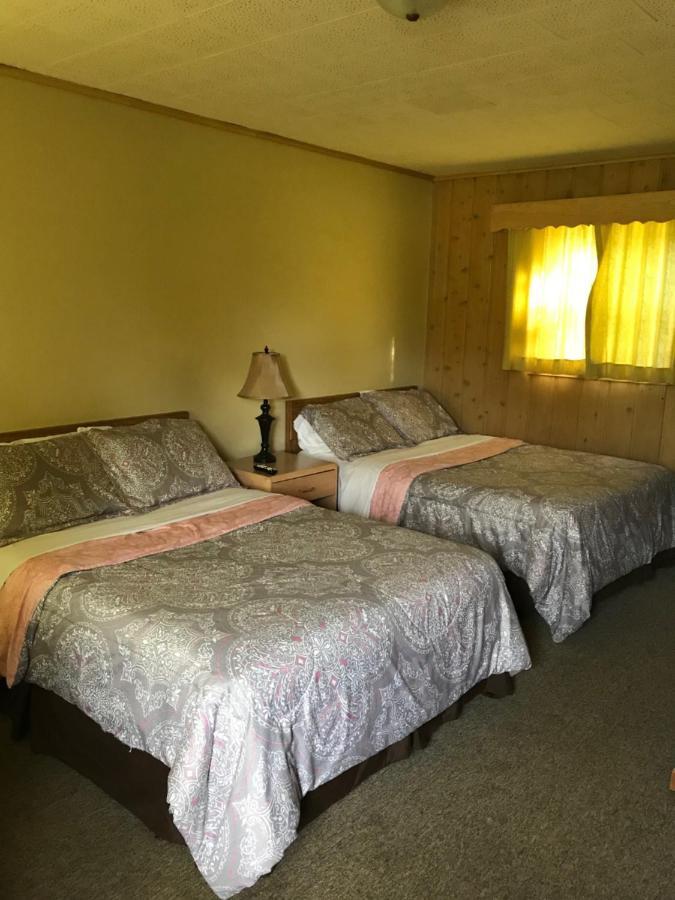 Royal Motel Ironwood Zewnętrze zdjęcie